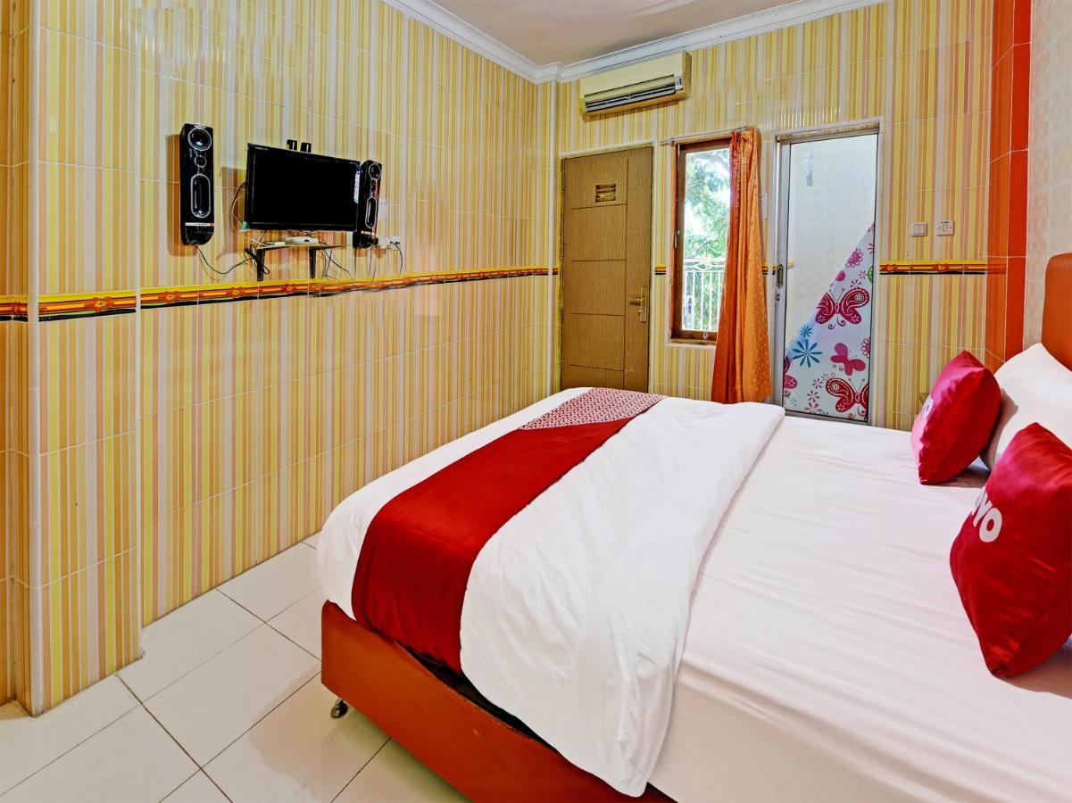 Collection O 91489 Hotel Tanjung Permata Cilacap Bagian luar foto